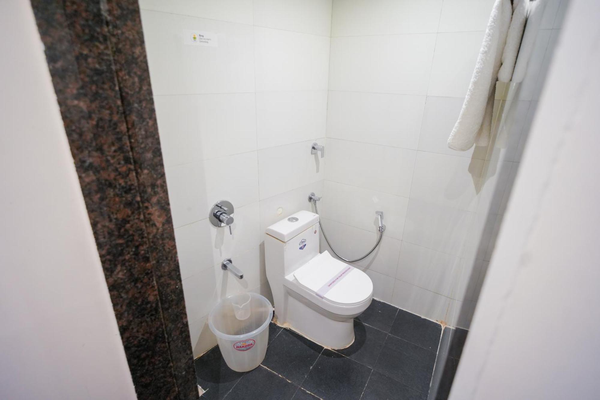 Hotel Skylink Hospitality Mahalaxmi Mumbai Exteriör bild